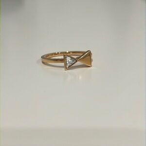COPY - Swarovski gold pl ring size 5 1/2 or 6